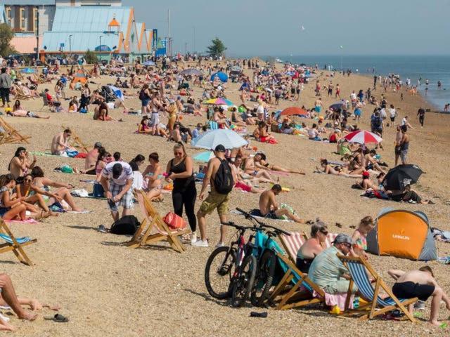 Seafront Suites - Close To Beach, Train Station & Southend Airport Сътън он Сий Екстериор снимка